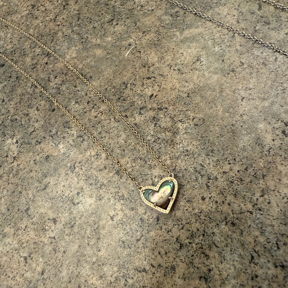 Kendra Scott Gold Ava Heart Necklace